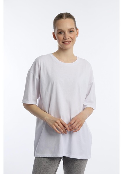 Kadın Oversize Bisiklet Yaka Tişört Beyaz