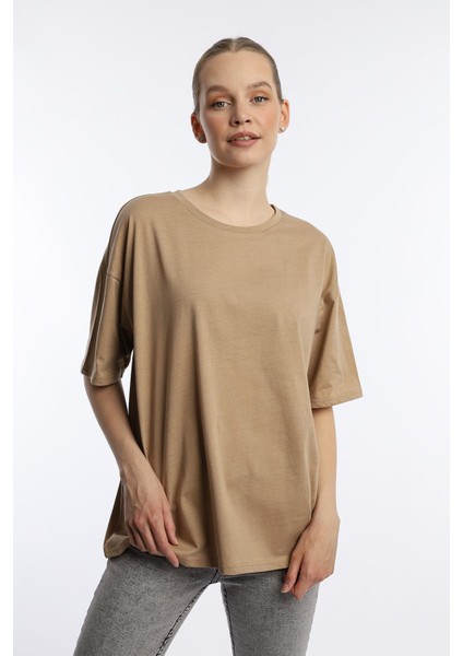 Kadın Oversize Bisiklet Yaka Tişört Vizon