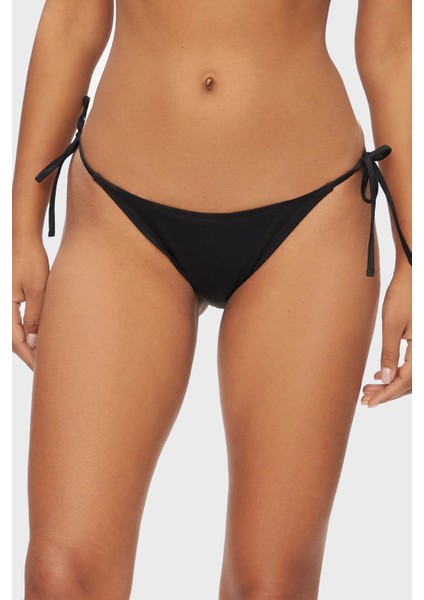 String Bağlamalı Bikini Altı E4GO00LY00K Bayan Bikini Altı E4GO00 LY00K Jblk