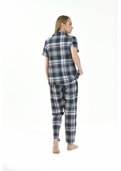 Kare Desenli Kadın Pijama Takımı