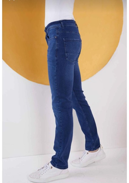 Erkek Mavi Düz Klasik Rahat Kesim Regular Fit Likralı Kot Jeans