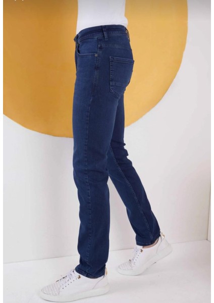 Erkek Lacivert Düz Klasik Rahat Kesim Slim Fit Likralı Kot Jeans