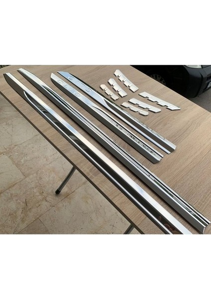 Clio 5 Set 2019 > Yan Kapı Çıtası + Alt Ön Panjur 10 Parça Paslanmaz Çelik