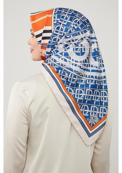 Turuncu Yazı Baskılı Trend Twill Eşarp modelleri