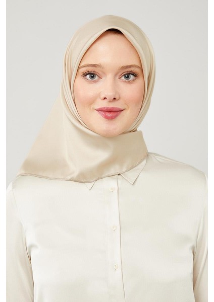 Bej Düz Renk Trend Twill Eşarp modelleri