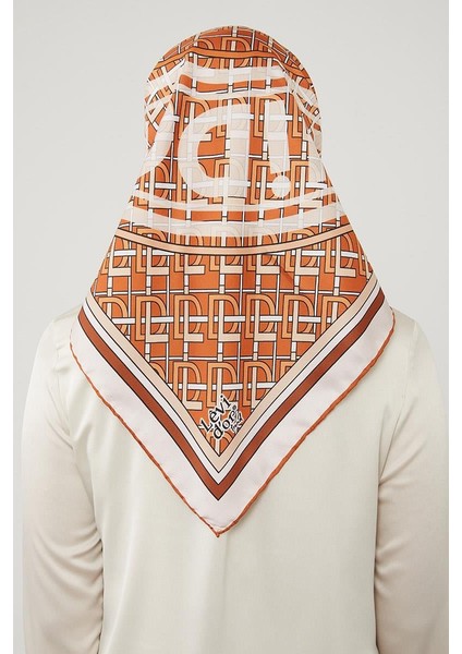 Taba Yazı Baskılı Trend Twill Eşarp