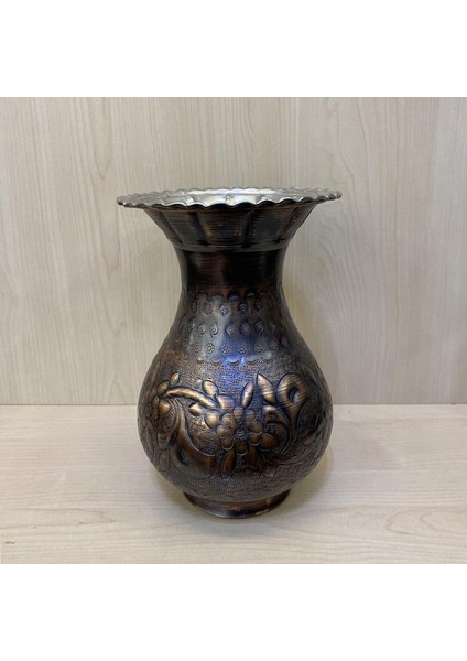 Işlemeli Oksitli Bakır Vazo indirimleri