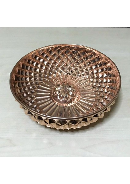 Piramit Işlemeli Bakır Hamam Tası modelleri