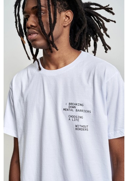 Bisiklet Yaka Breaking Down Baskılı Beyaz Oversize Erkek T-Shirt