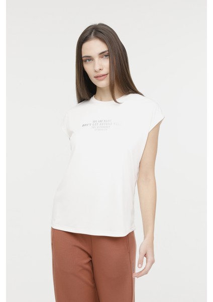 Wl Haıley 11GF18 4fx Ekru Kadın Kısa Kol T-Shirt modelleri