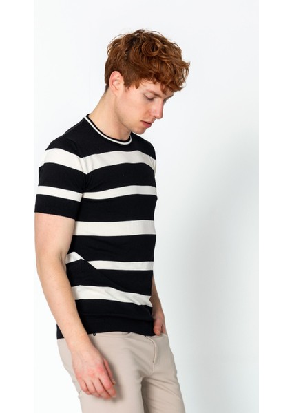 Erkek Fit Rahat Altı Kolları Lastikli Bisiklet Yaka Çizgili T-Shirt fırsatları