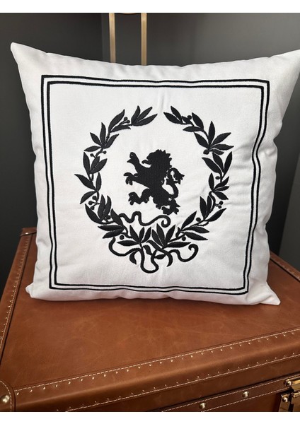 Kraliyet Aslanı Sembolü Nakış İşlemeli Kırlent Kılıfı Ekru - Siyah fiyatları