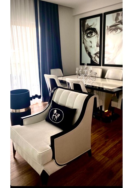 Atlı Model Nakış İşlemeli Kırlent Kılıfı Siyah - Ekru modelleri