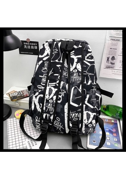 Kurbağa Oyuncaklı Büyük Kapasiteli Doodle Baskılı Okul Çantası (Yurt Dışından) fiyatları