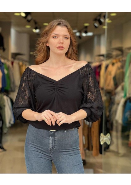 Kolu Dantelli Büzgü Detaylı Bluz fırsatları