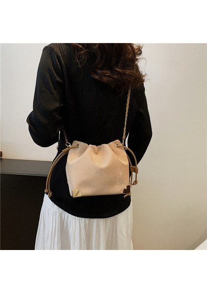 Moda Kova Çanta Kadın 2024 Yeni Bahar ve Yaz Rahat Omuz Çantası Doku Batı Tarzı Crossbody Çanta (Yurt Dışından)