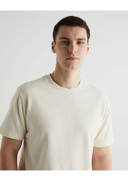 Erkek Krem Regular Fit Bisiklet Yaka T-Shirt 2033018.130 fırsatları