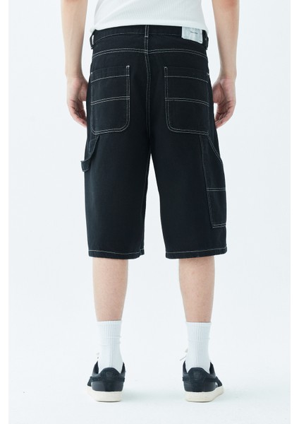 Dikiş Detaylı Bermuda Denim Şort-Siyah