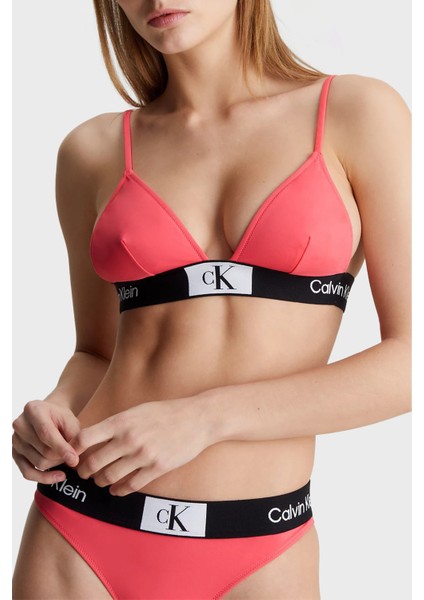 Logolu Ayarlanabilir Omuz Askılı Bikini Üstü KW0KW02451TBK Bayan Bikini Üstü KW0KW02451 Tbk