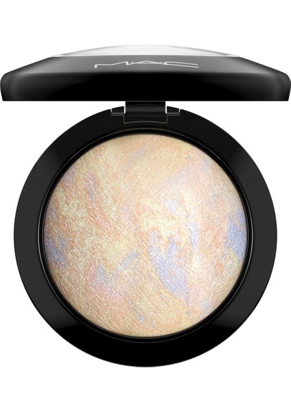 Harika, Hafif Bir Kapatıcılık Sağlayan Mineralize Skinfinish Lightscapade Pudra 10 G