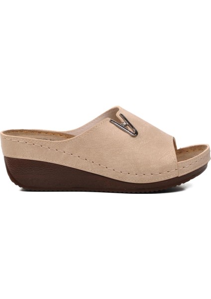 38-973 Bej Kadın Dolgu Topuk Terlik fiyatları