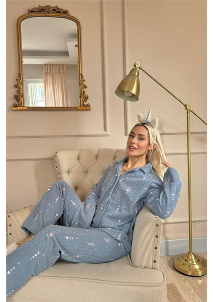 Gri Kalp Desenli Önden Düğmeli Peluş Polar Pijama Takımı
