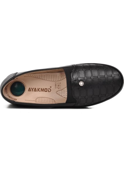 146 Siyah Kadın Günlük Ayakkabı fırsatları