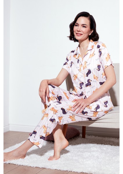 Desenli Kısa Kollu Beli Lastikli Gömlek Yaka Dokuma Regular Fit Pijama Takımı Bayan Pijama Takımı 6571010