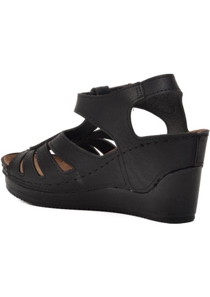 19-200 Siyah Kadın Dolgu Topuk Sandalet fırsatları