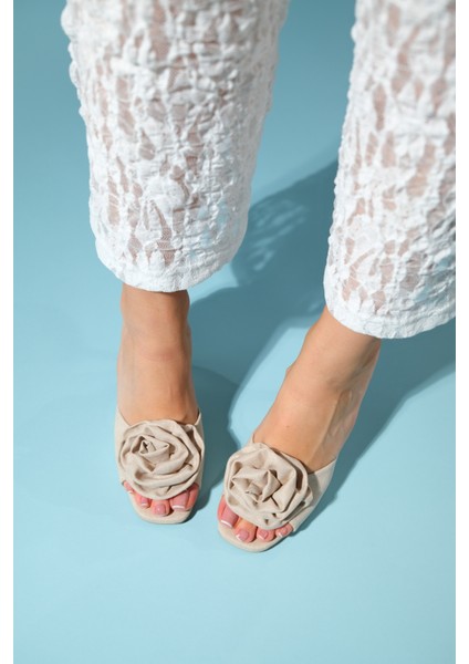 Jempy Bej Keten Çiçekli Kadın Topuklu Terlik fırsatları