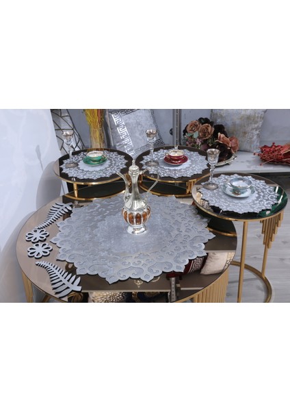 Sehpa Örtüseti/1 Adet (60CM)/ 3 Adet Zigon Örtüsü (33CM)/KREM Kadife/gold Varak Işlemeli/ 4 Parça