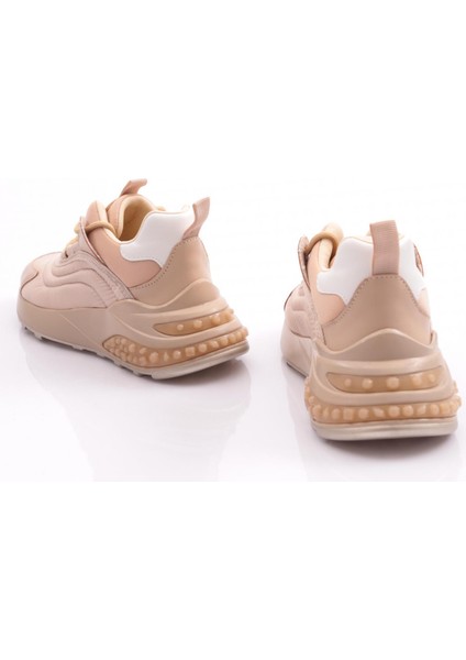 045 Kadin Bağcikli Arkasi Tirtikli Spor Ayakkabi modelleri