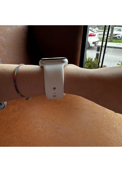 Apple Watch 5 Uyumlu 40MM Klasik Kordon Silikon Kayış Beyaz fiyatları