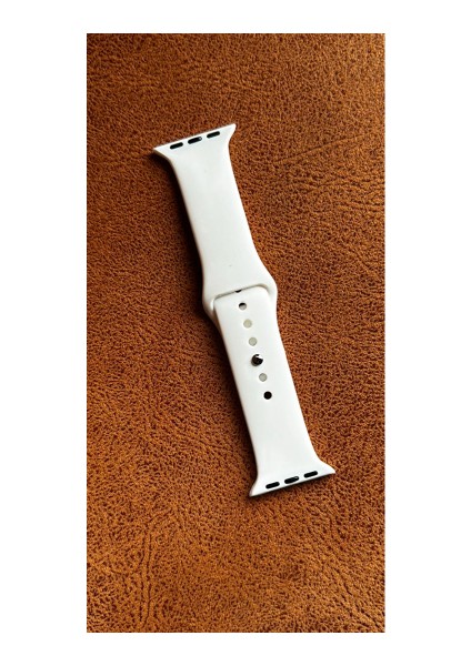 Apple Watch 5 Uyumlu 40MM Klasik Kordon Silikon Kayış Beyaz modelleri