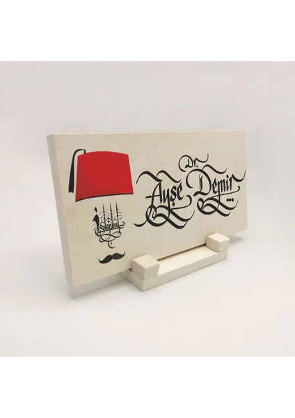 Geleneksel Hat Sanatı ile Doğal Taş Üzerine Yazılı Masaüstü Isimlik