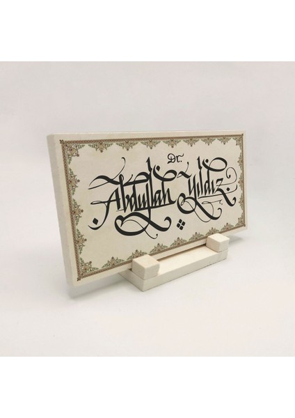 Geleneksel Hat Sanatı ile Doğal Taş Üzerine Yazılı Masaüstü Isimlik