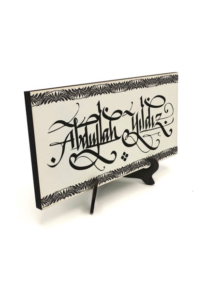 Geleneksel Hat Sanatı Ile Mdf Üzerine Yazılı Masaüstü Isimlik