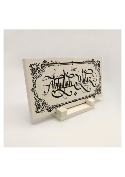 Geleneksel Hat Sanatı ile Doğal Taş Üzerine Yazılı Masaüstü Isimlik