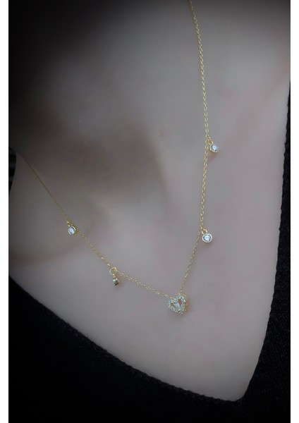 925 Ayar Kalp Tasarımlı Kolye