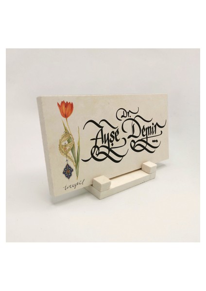 Geleneksel Hat Sanatı ile Doğal Taş Üzerine Yazılı Masaüstü Isimlik