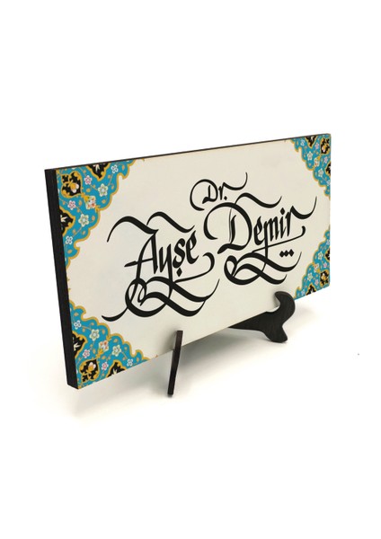 Geleneksel Hat Sanatı ile Mdf Üzerine Yazılı Masaüstü Isimlik