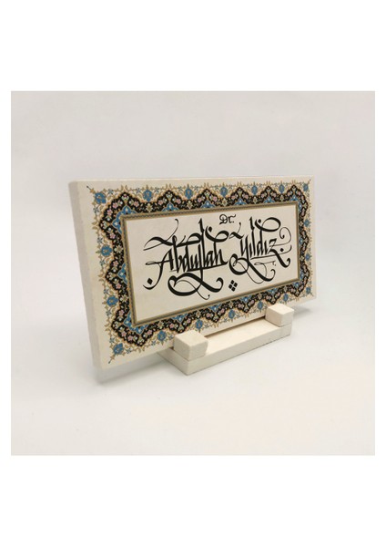 Geleneksel Hat Sanatı ile Doğal Taş Üzerine Yazılı Masaüstü Isimlik