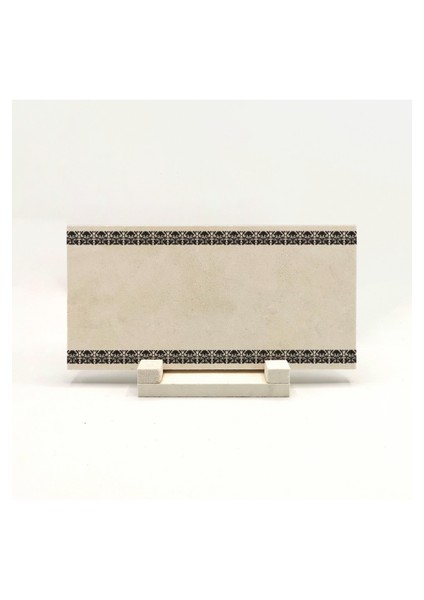 Geleneksel Hat Sanatı ile Doğal Taş Üzerine Yazılı Masaüstü Isimlik indirimleri