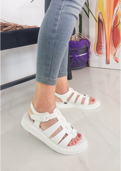 Beyaz Renk Kafes Model Padli Taban Kadın Sandalet modelleri