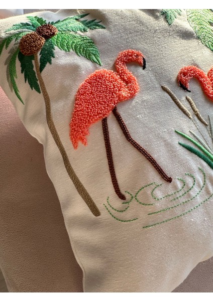 Punch Nakışlı Flamingo Motifli Kırlent Kılıfı fırsatları