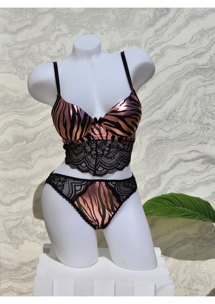 Gold Zebra Desenli Dolgulu Bralet Takımı Pudra