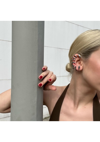 Silver Armure Earcuff
