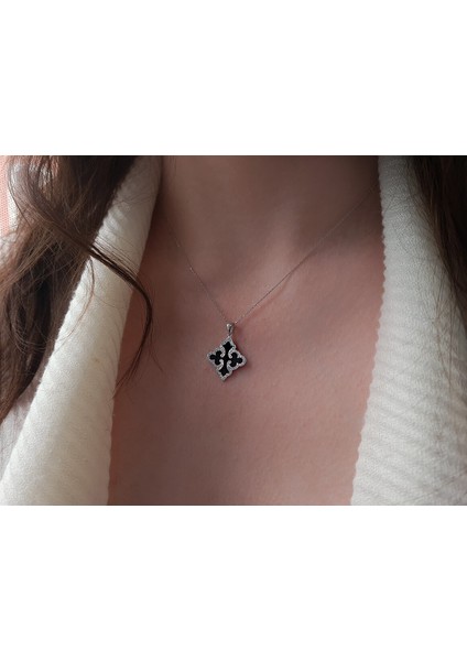 Pırlanta Taşlı Siyah Mineli Kolye 0404P0038 modelleri