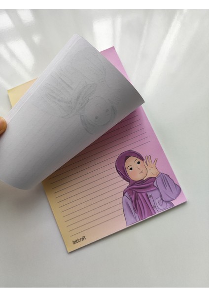 Tesettürlü Kız Temalı Notepad A5 Boy 15X21 Üstten Tutkallı Çek Kopar