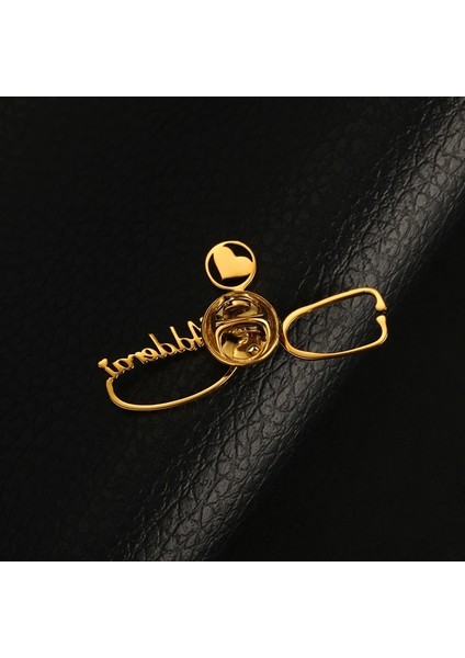 13 Altın Rengi Kişiselleştirilmiş Özelleştirilmiş Isim Kadınlar Için Broşlar Altın Renk Paslanmaz Çelik Mektup Stetoskop Pin Rozetleri Broşlar Düğün Takısı (Yurt Dışından) indirimleri